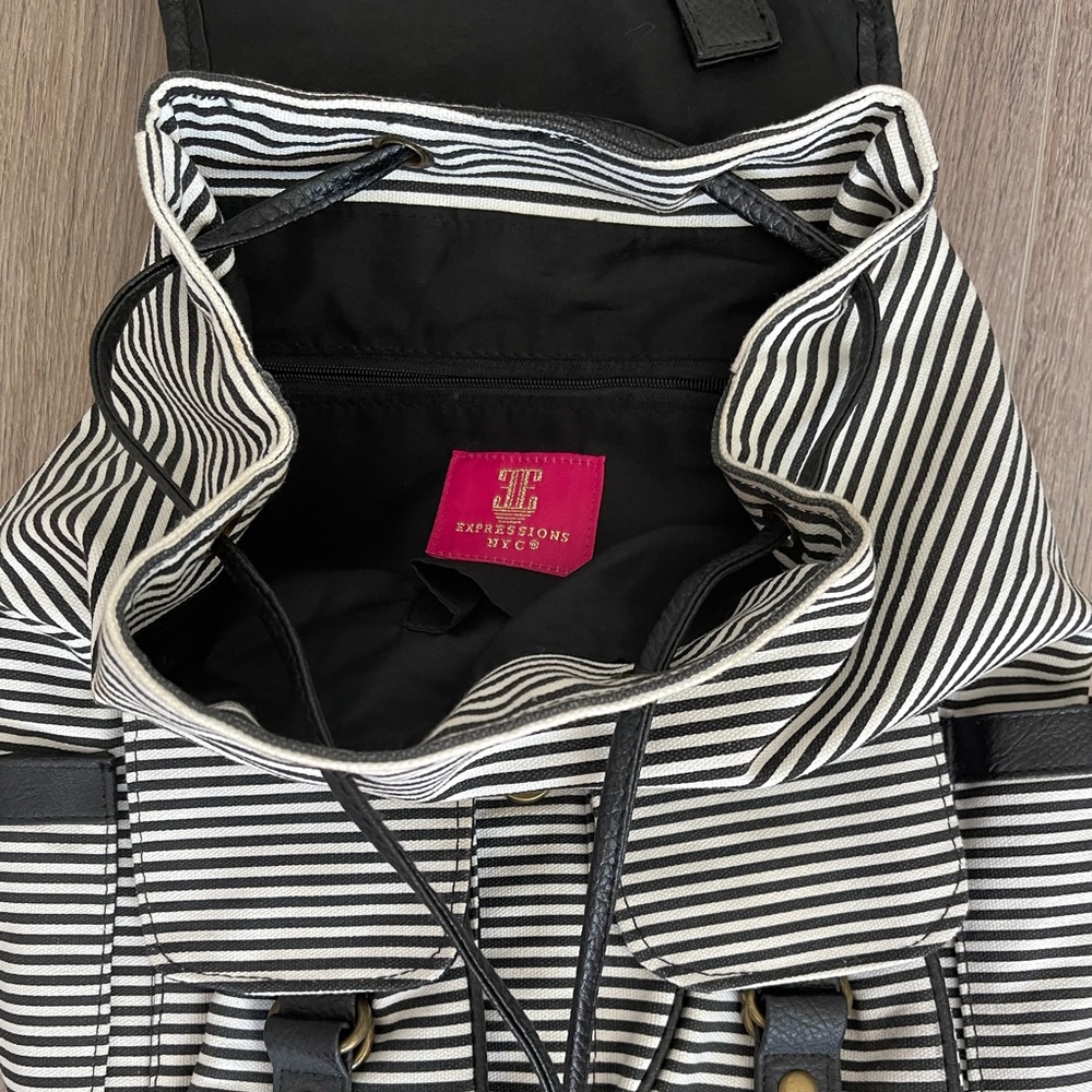 Drawstring backpack - Picture 2 of 3